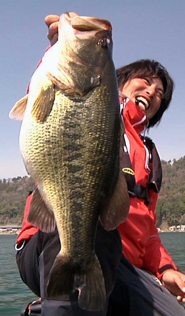 北湖デカバスの釣り方 動画 山田祐五