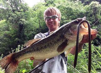 40cm!!のワームが面白い!! (穂崎裕太) 40cm!!のワームが面白い!! (穂崎裕太) 3