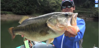 津風呂湖のデカバス捕獲動画!! (青木大介) 2