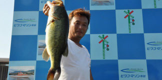 tweet釣果：ヤ〜!! ジカリグで55cm!! (琵琶湖) 