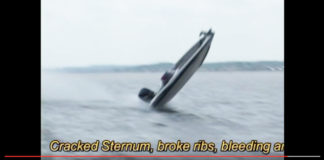 バスボート事故 ~波に乗り上げ転覆~ 2