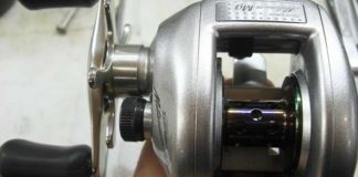 シマノ 00 銀メタニウム 左写真