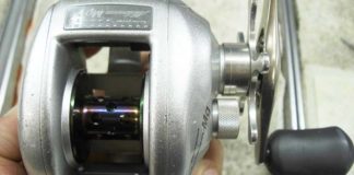 シマノ 00 銀メタニウム 右写真