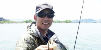 琵琶湖バスフィッシングガイドリポート 佐々木様 33cm 写真