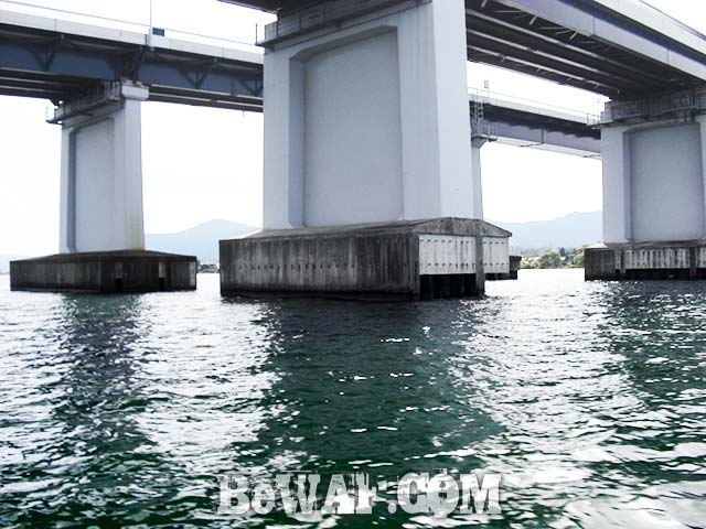 琵琶湖バスフィッシングガイドリポート 佐々木様 33cm 写真