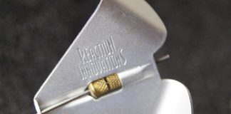 リアクションイノベーションズ スクイーキーバズ バズベイト 写真