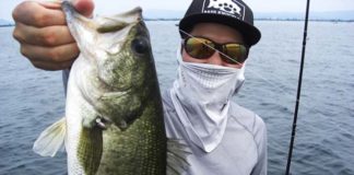 琵琶湖のラバージグ釣り 写真