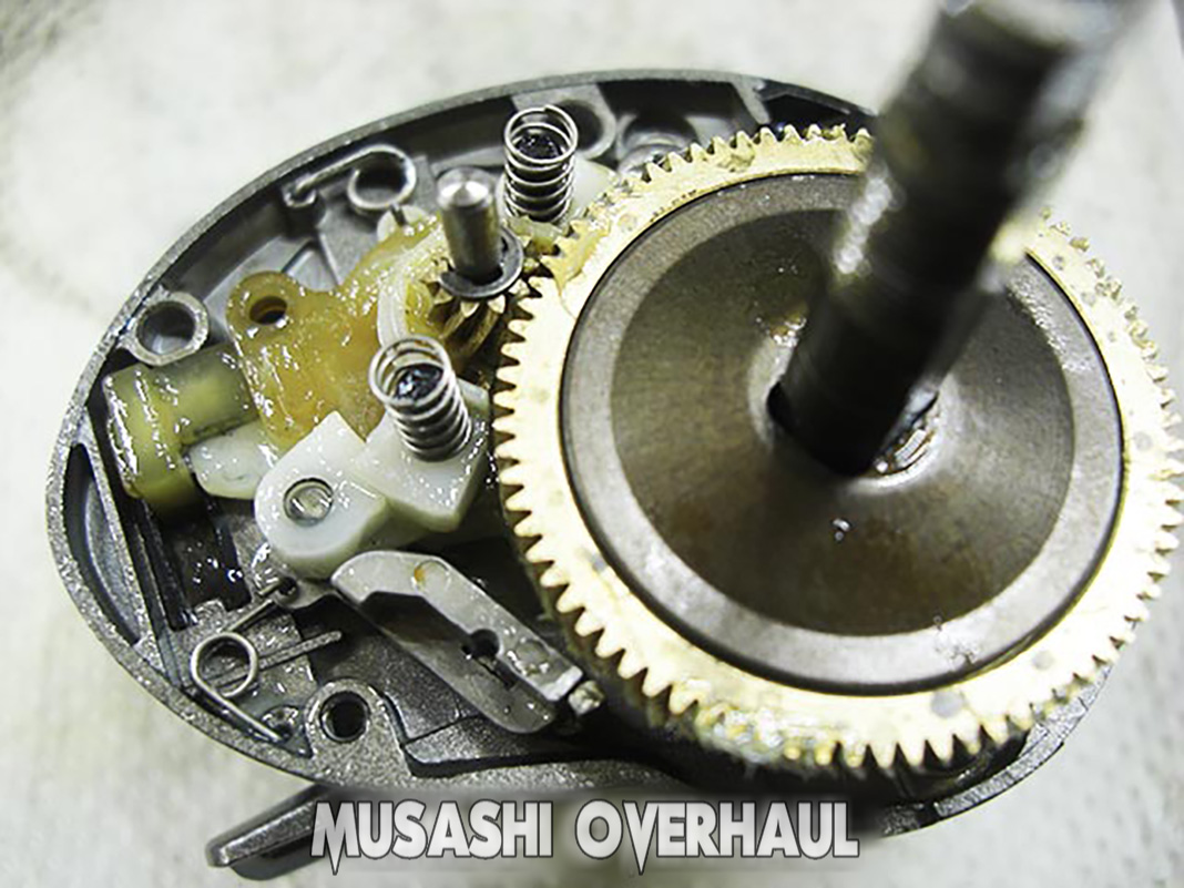 アブ ガルシア REVO レボ LT (1260876) メンテナンス修理写真