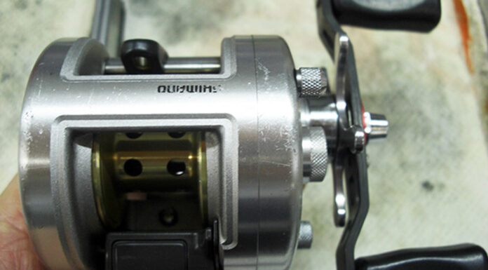 メンテナンス日記#556:シマノ 05 カルカッタ 200 (01959) 洗浄&注油 シマノ 05 カルカッタ 200 (01959) メンテナンス修理写真