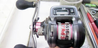 ダイワ 紅牙 ICS 103L 分解メンテナンス ベアリング錆び異音修理 写真