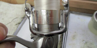 シマノ 98ツインパワー 2500MgS ベアリングガリ異音 修理写真