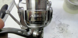 ダイワ 02 エアリティー トーナメント 2500 汚れあり メンテナンス写真