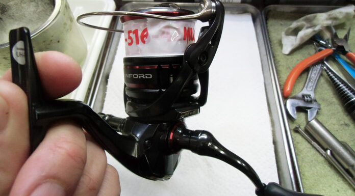 シマノ 20 ヴァンフォード 2500SHG (04205) メンテナンス修理写真