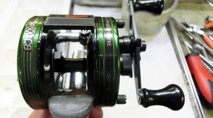 アブガルシア アンバサダー 4600CB ハンドル重い 写真