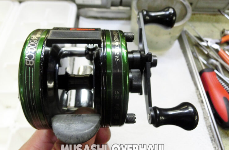 アブガルシア アンバサダー 4600CB ハンドル重い 写真