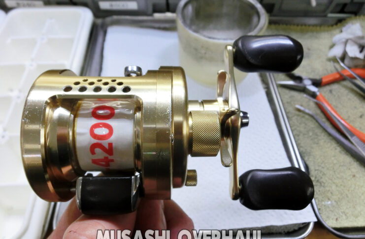 シマノ 01 カルカッタコンクエスト 100 (RH442) メンテナンス修理写真