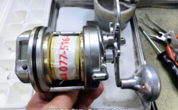 シマノ 09 スピードマスター石鯛 2000T (02333) メンテナンス修理写真