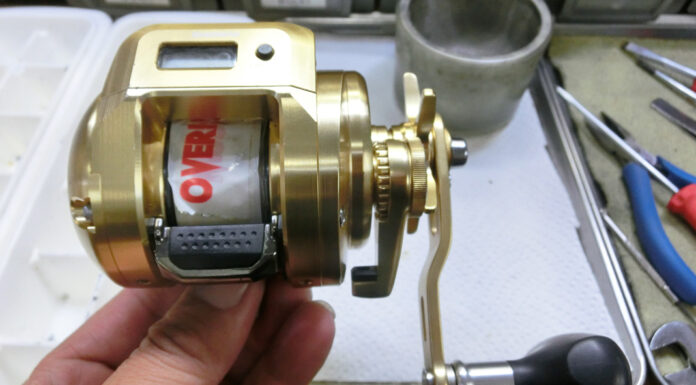 シマノ 18 オシアコンクエストCT 300HG (03820) メンテナンス修理写真