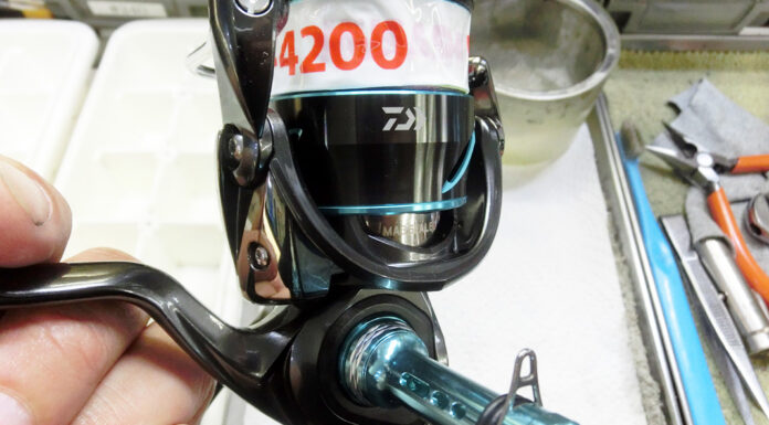 ダイワ 21 エメラルダス AIR FC LT2500S (087578) メンテナンス修理写真