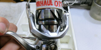 シマノ 23 ストラディック 2500SHG (045836) メンテナンス修理写真