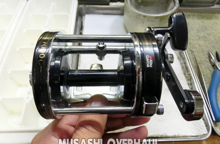 アブガルシア アンバサダー 7000C 内部から異音修理写真