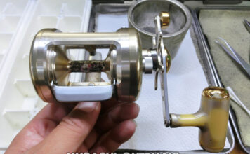 ダイワ ミリオネア CV-Z 300F (00614723) 酷い錆汚れ 各所ガタつき修理写真