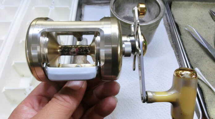 メンテナンス日記#1980:ダイワ ミリオネア CV-Z 300F (00614723) 酷い錆汚れ 各所ガタつき ダイワ ミリオネア CV-Z 300F (00614723) 酷い錆汚れ 各所ガタつき修理写真