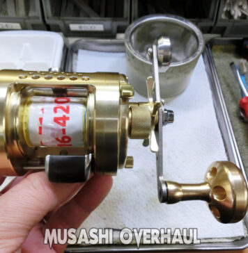 シマノ 01 カルカッタコンクエスト 400 (RH444) 酷い錆異常修理