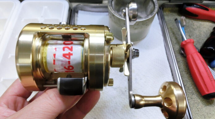 シマノ 01 カルカッタコンクエスト 400 (RH444) 酷い錆異常修理