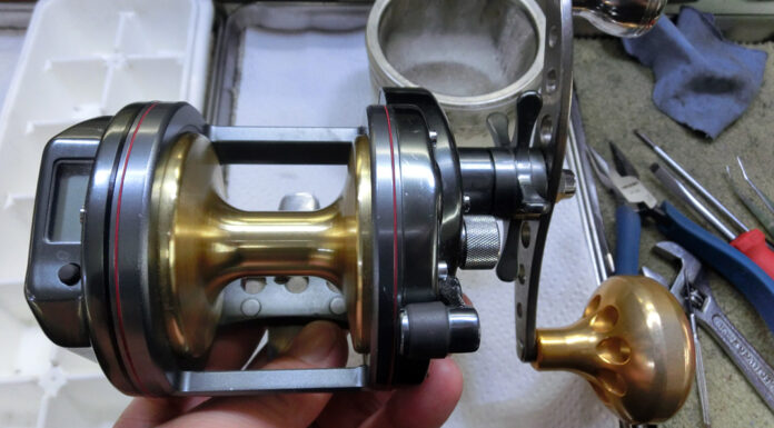 メンテナンス日記#2000:シマノ 07 海魂 3000T (02127) メンテナンス&バッテリー交換 シマノ 07 海魂 3000T (02127) メンテナンス 修理写真