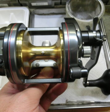 シマノ 07 海魂 3000T (02127) メーター映らない 修理写真