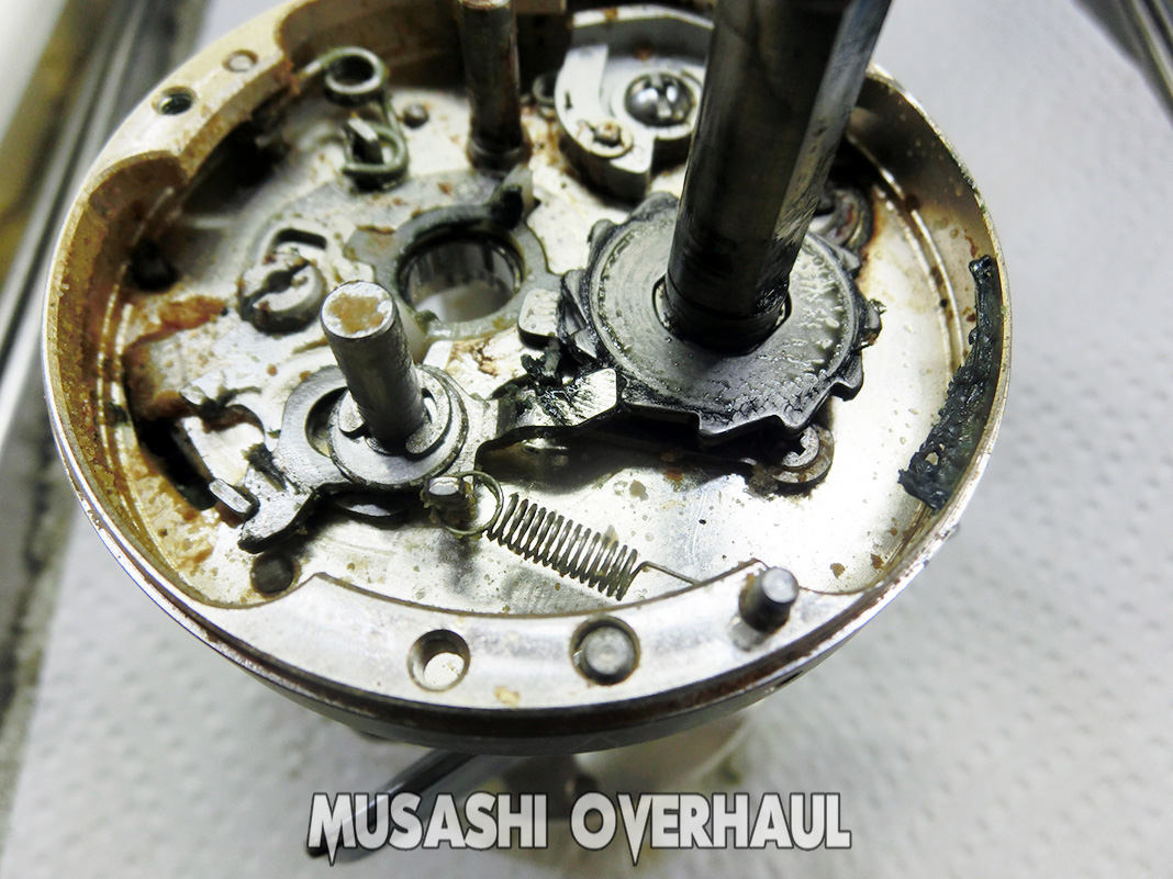5 daiwa millionaire cvz 300f 00614723 overhaul bunkai tenkaizu hakai reel koshou kowareta shuri overhaul maintenance shuri nedan gyousha