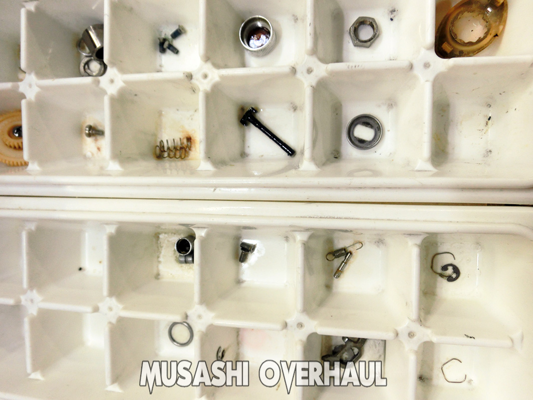 8 daiwa millionaire cvz 300f 00614723 overhaul bunkai tenkaizu hakai reel koshou kowareta shuri overhaul maintenance shuri nedan gyousha