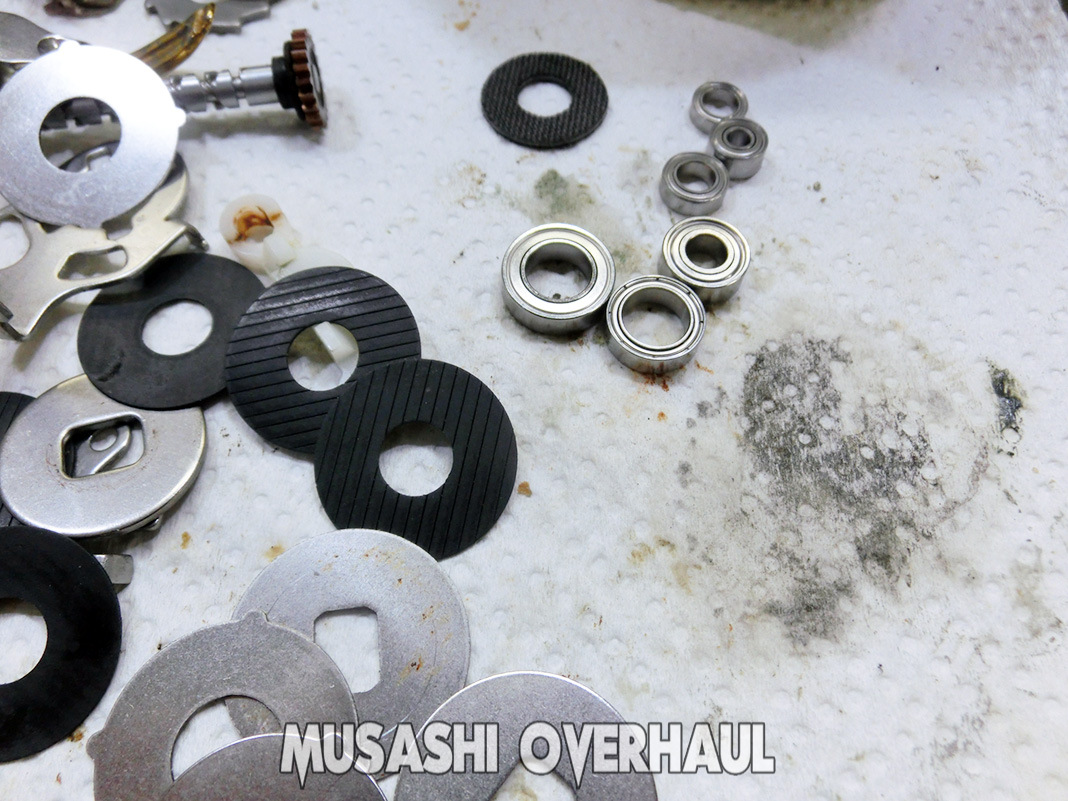 9 daiwa millionaire cvz 300f 00614723 overhaul bunkai tenkaizu hakai reel koshou kowareta shuri overhaul maintenance shuri nedan gyousha