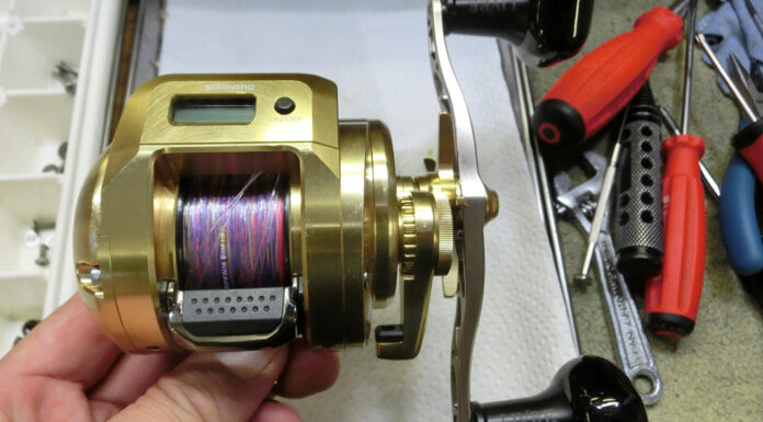 シマノ 18 オシアコンクエストCT 300HG 右 (03820) メンテナンス修理写真