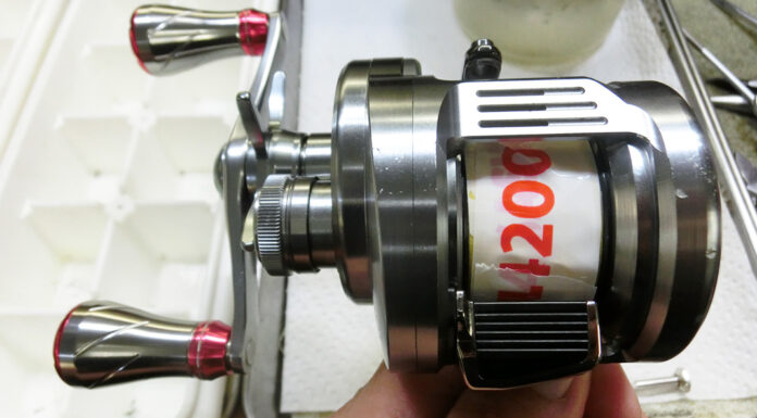 シマノ 19 カルカッタ コンクエスト DC 201 左 (039798) メンテナンス修理写真