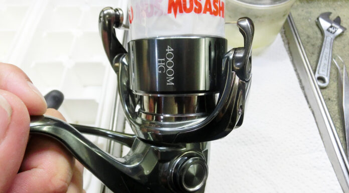 シマノ 22 ステラ 4000MHG (043955) (4969363043955) メンテナンス修理写真