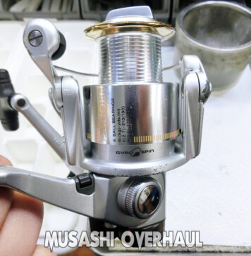 ダイワ トーナメントX 2500iT (00058588) メンテナンス修理写真