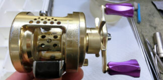 シマノ 01 カルカッタ コンクエスト 100 (01565) 激しい異音修理写真