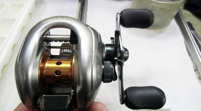 シマノ 07 メタニウム 右 (02117) ハンドル逆転修理写真