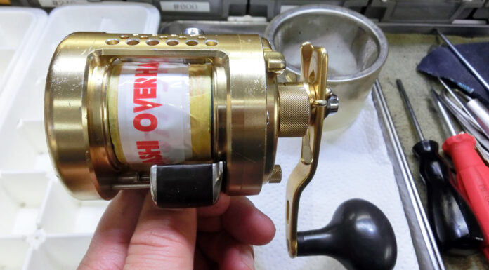 シマノ 04 カルカッタコンクエスト1000F (01855) メンテナンス修理写真