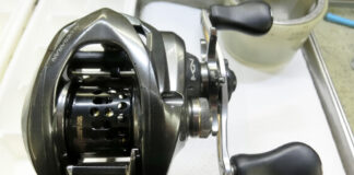 シマノ 16 アルデバランBFS XG 右 (03515) (4969363035157) メンテナンス修理写真