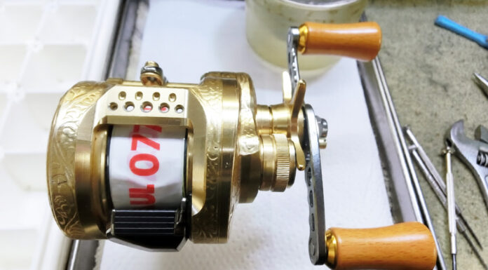 シマノ 22 カルカッタコンクエスト 200XG (044402) (4969363044402) メンテナンス修理写真