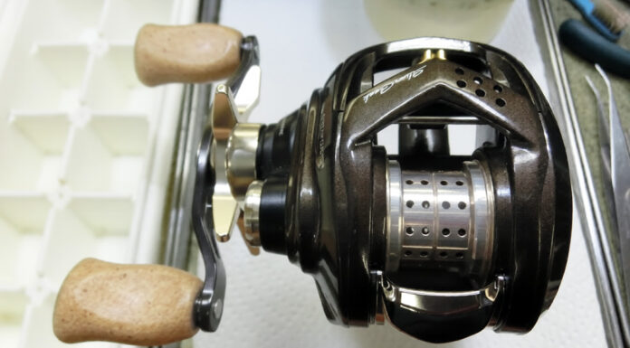 ダイワ シルバークリーク エア TW ストリームカスタム 8.5L 左 (00630253) (4550133157783) メンテナンス修理写真