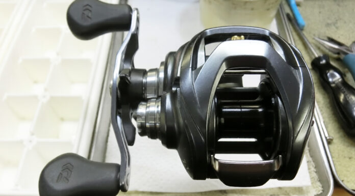 ダイワ 21 スティーズ A TW HLC 7.1L (00630234) (4550133121517) メンテナンス修理写真